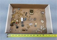 Jewelry- Rings, Knecklaces, & Ear Rings