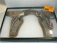 VINTAGE STUDDED GUN HOLSTER AND TOY CAP GUNS IN