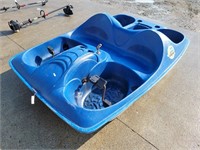 Sun Dolphin 5-Seater Paddle Boat