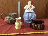 Collection of 4 ceramic pieces