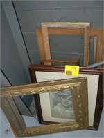 5 PICTURE FRAMES