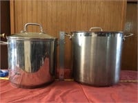 2 stainless stock pots w/ lids