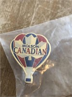Pin Molson Canadian