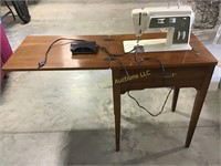 Convertible Sewing Machine Table