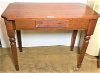 Primitive One Drawer Desk in Oak