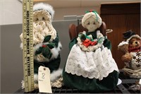 Vintage Mop dolls Santa & Mrs. Claus w/wood chair