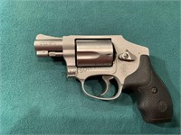 Smith & Wesson 642-2 Airweight 38 Special