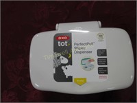 OXO Tot perfect pull wipes dispenser