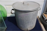 Large Aluminum Pot