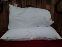 Beckham King Gel Pillow