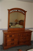 Broyhill wooden 7 drawer dresser and mirror