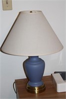 Ceramic table lamp, 21 1/2" tall