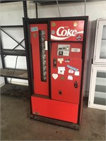 Classic Coca Cola Vending Machine