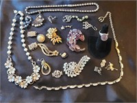 Vintage Costume Jewelry & Spare Parts
