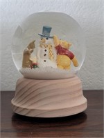 Winnie the Pooh Collector’s Christmas Globe