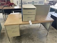 5 Drawer Teacher's Desk