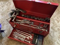 Red toolbox, metric wrench set from 8mm to 19mm