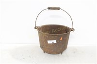 CAST IRON POT, MISSING LID