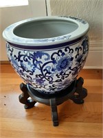 16" BLUE FLORAL CERAMIC PLANT POT WITH STAND