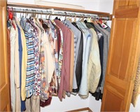 CONTENTS OF CLOSET - MEN'S CLOTHING SIZES L AND