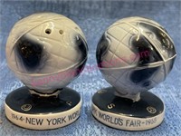 1964-65 New York World’s Fair shakers