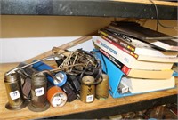 GROUPING OF ASSORTED ITEMS - 2 OIL CANS, FLASH