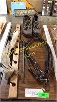 3 belts, driftwood, men’s size 11 shoes