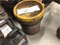 5 Gallons of Driveway Filler