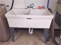 Utilatwin Double Utility Sink