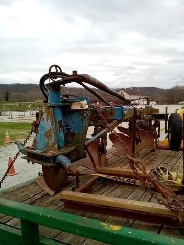 White's 2021 Spring Machinery Auction