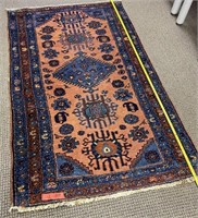 Wool area rug