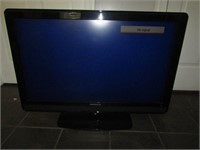 42" Magnavox Tv w/ Remote Model # 42MF438B/27