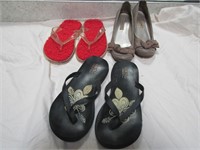 3 Pairs Of Sandals. Has Wear. Size 7 - 7 1/2