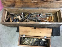 2 wooden boxes with hand tools
