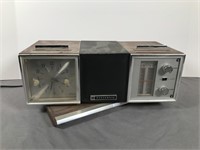 Panasonic Model RC-7467 clock radio