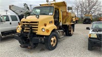 2001 Sterling L7500 Series Doall,