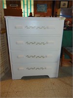 White 4 drawer dresser