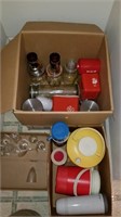 Miscellaneous glassware, drink containers