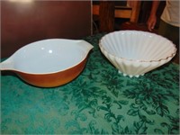 brown PYREX bowl, unmarked shell bowl