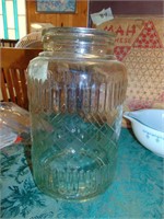 XL counter jar, diamond shaped embossing