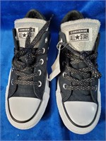 Brand new converse all star lo-cuts womens size 6