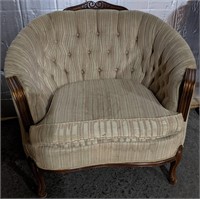 Beautiful button tufted occasional chair 3' x 32"