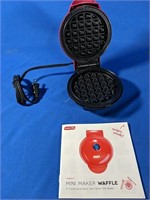 NEW Dash Mini Waffle Maker, Pink 4" includes