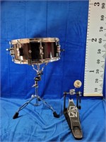 Evans drum 24" H × 14" D with stand and tama drum