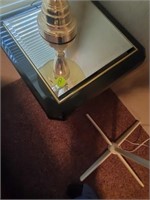 MIRRORED TOP END TABLE