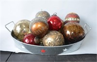 Decorative Balls in State of Texas Tin Tray