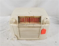 1947 Firestone Chief Tube Radio Model 4a25