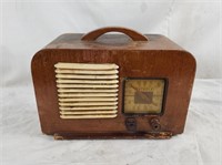 1939 Detrola Tube Radio Model 304, Wood Case