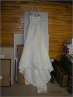Wedding Dress, Never Worn, Size 2
