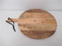 Wooden Round Cutting Board - GlucksteinHome